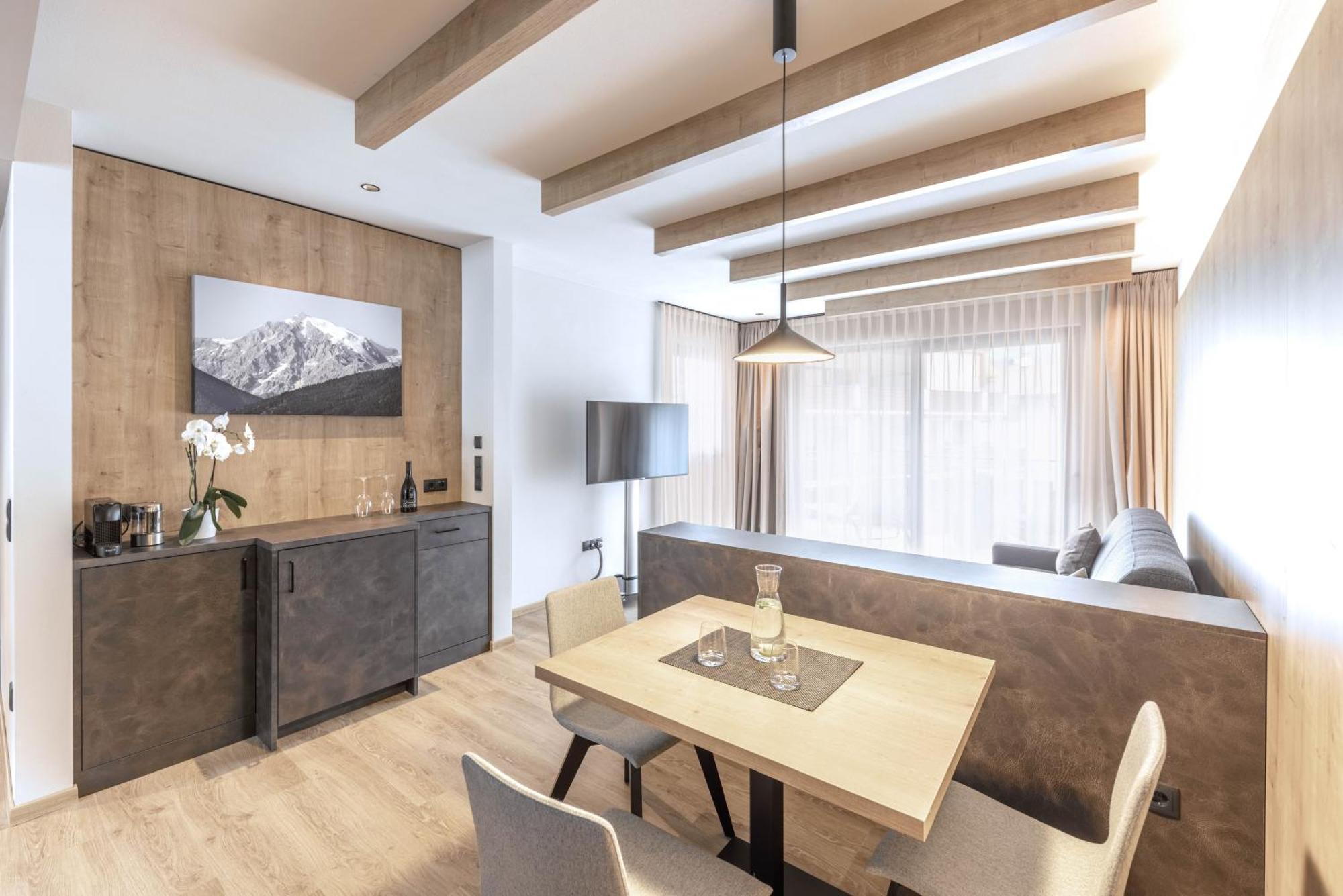 Villa Hubertus Luxuria Nova Suites - Adults Friendly Naturns Bagian luar foto
